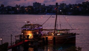 Tamarind dhow Mombasa dinner cruise group package