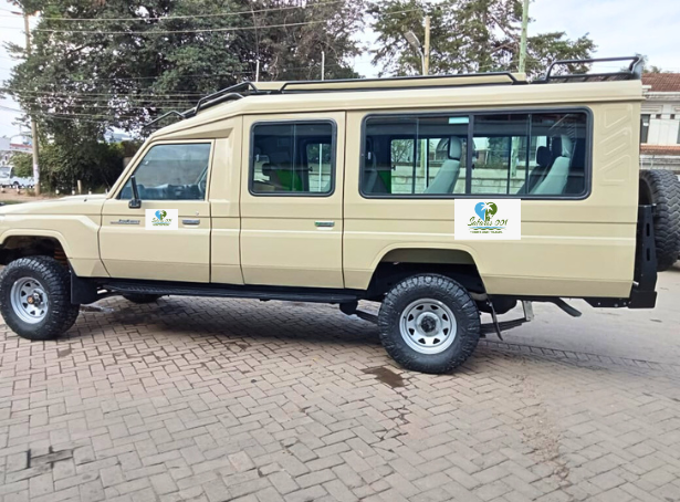 8-Day Amboseli, Nakuru, Maasai Mara & Mombasa Epic Tour